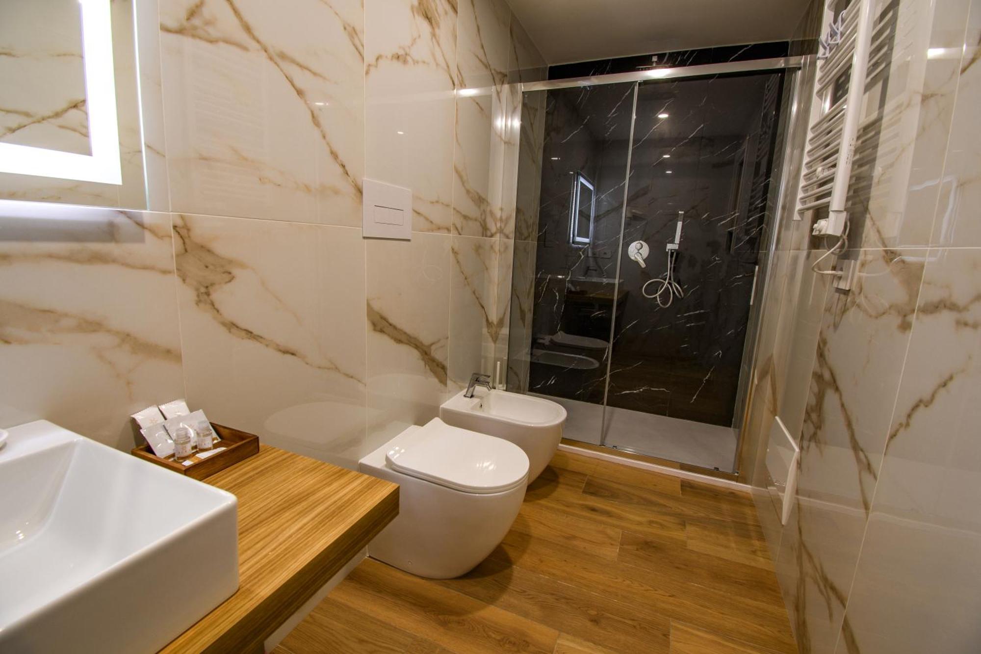 Harbor Rooms - Cala Gonone Ngoại thất bức ảnh