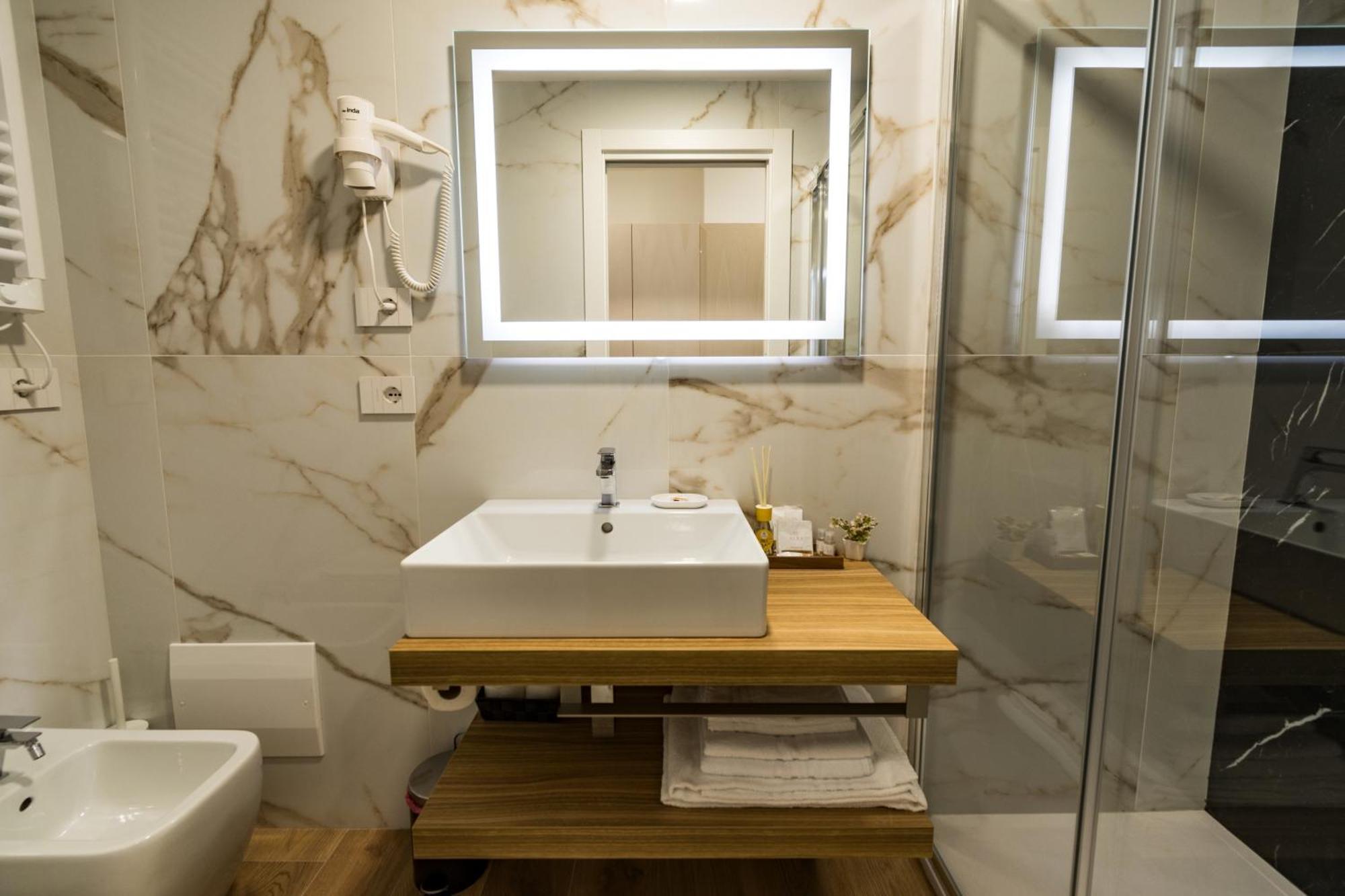 Harbor Rooms - Cala Gonone Ngoại thất bức ảnh