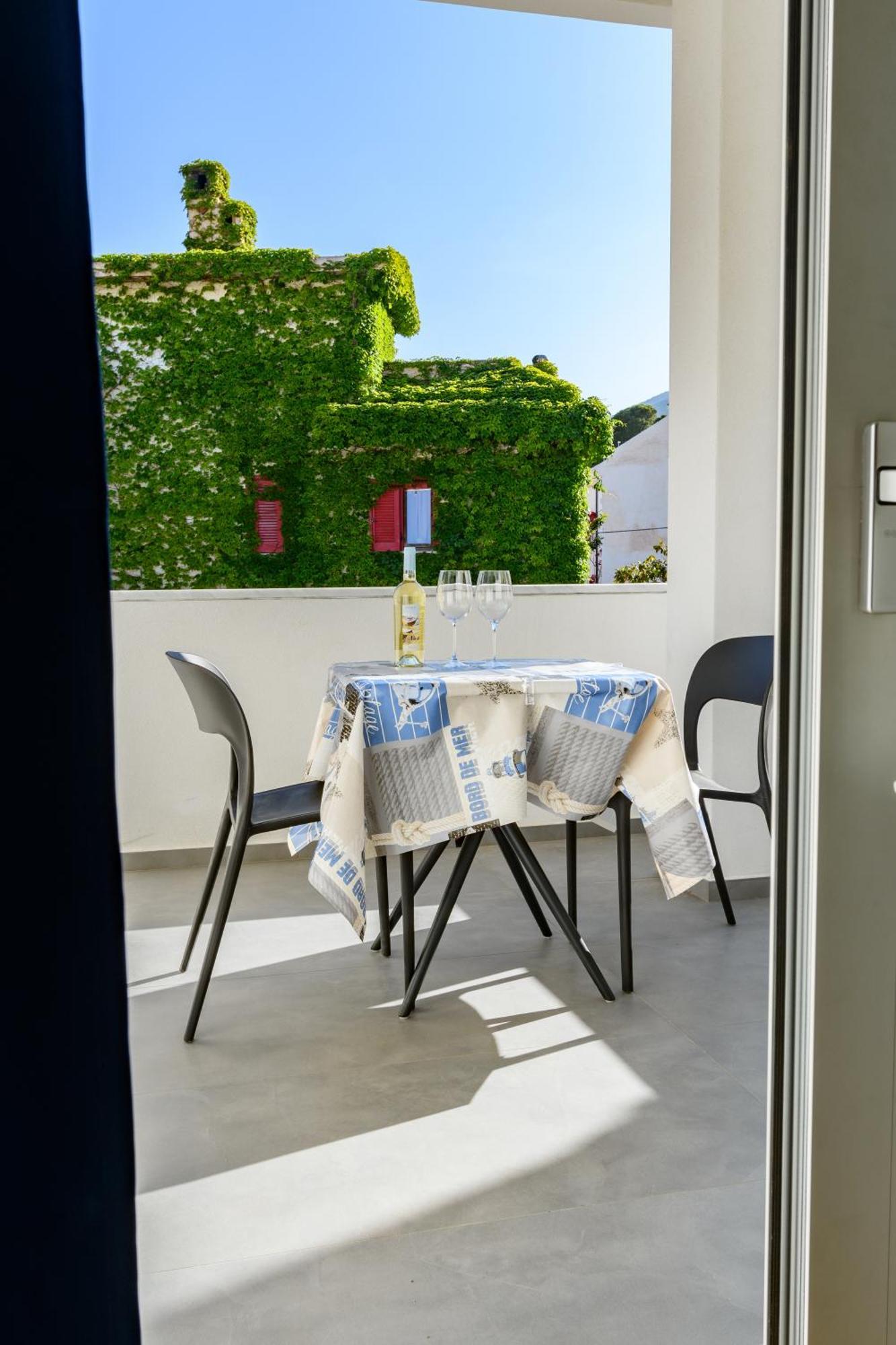 Harbor Rooms - Cala Gonone Ngoại thất bức ảnh