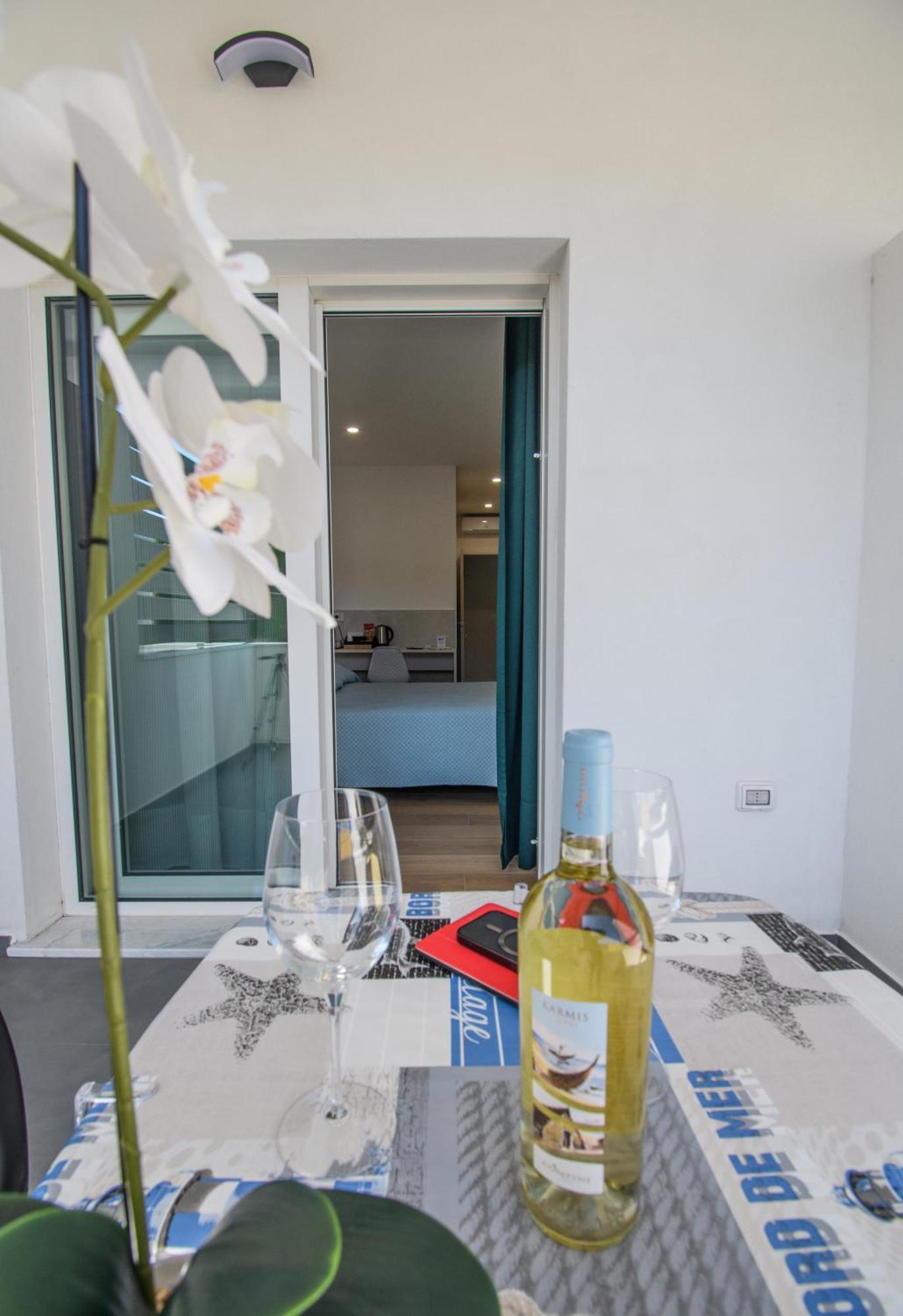 Harbor Rooms - Cala Gonone Ngoại thất bức ảnh