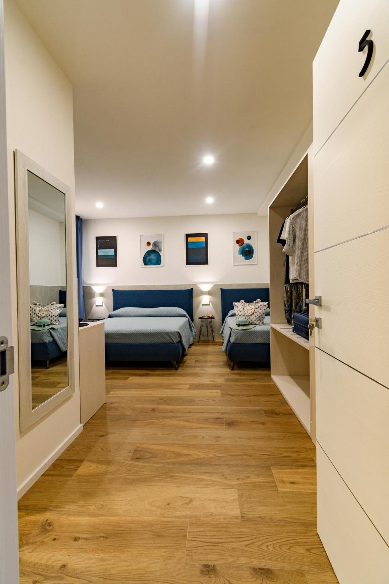 Harbor Rooms - Cala Gonone Ngoại thất bức ảnh